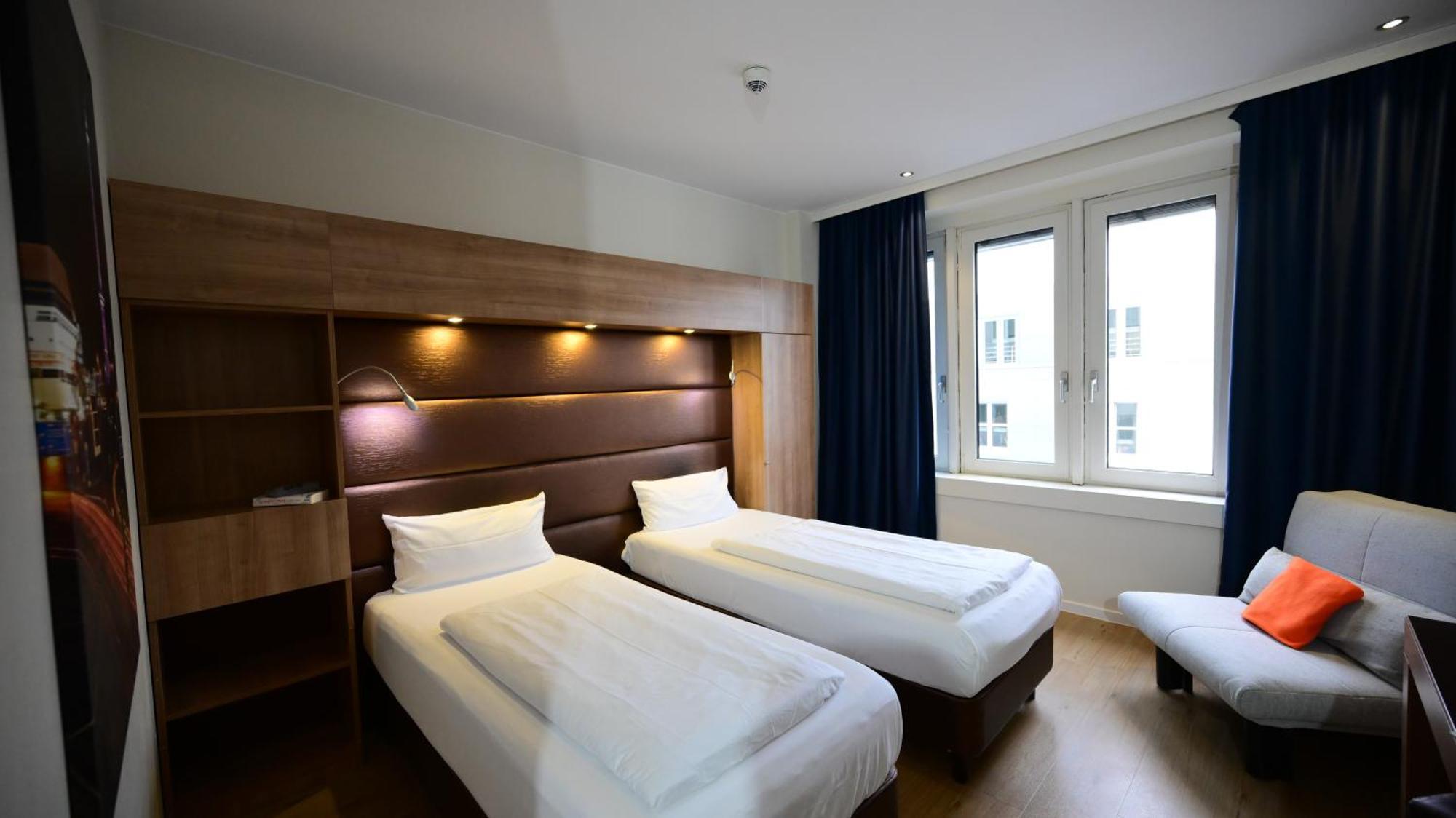 Motel Plus Берлин Екстериор снимка