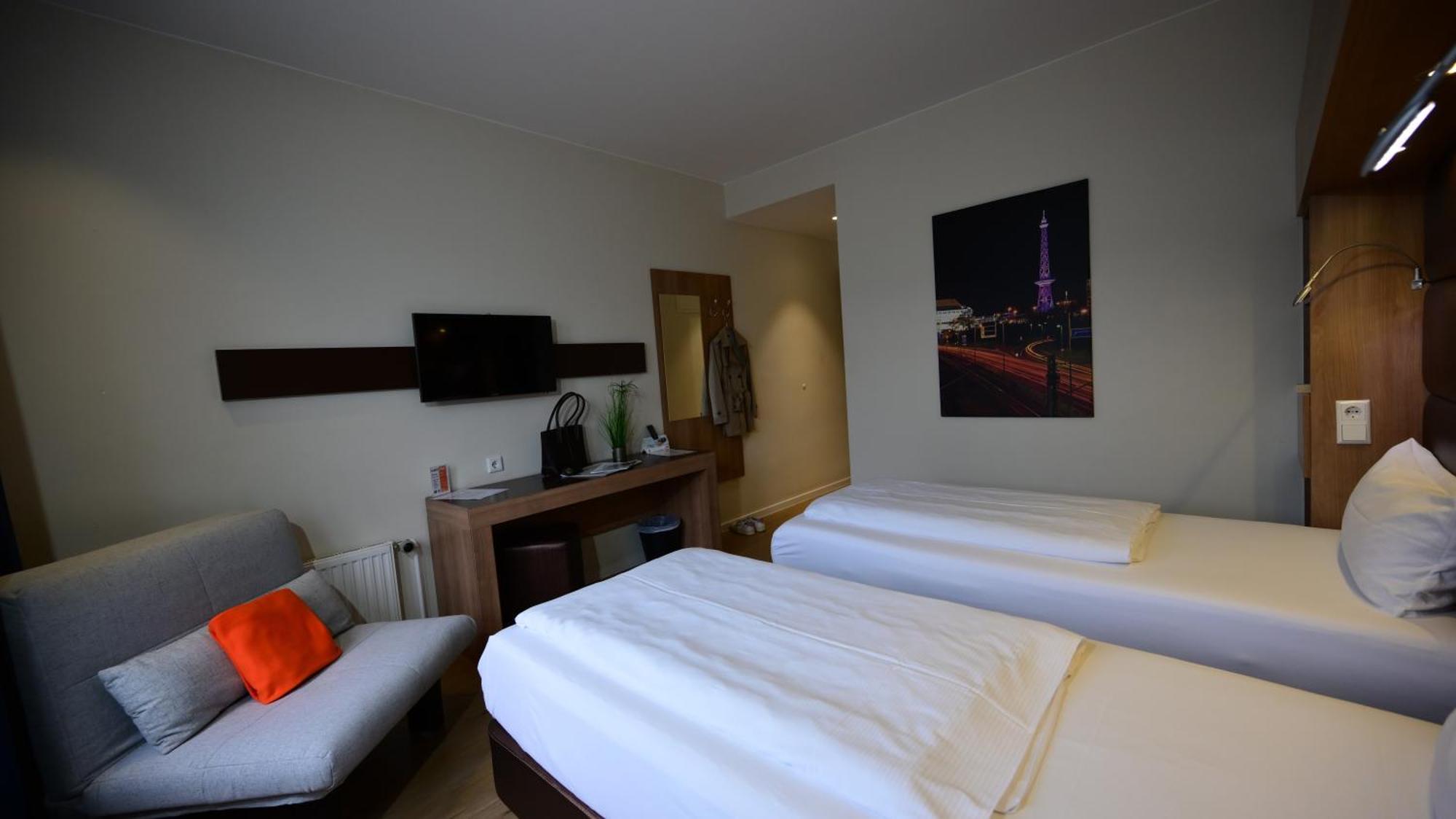 Motel Plus Берлин Екстериор снимка